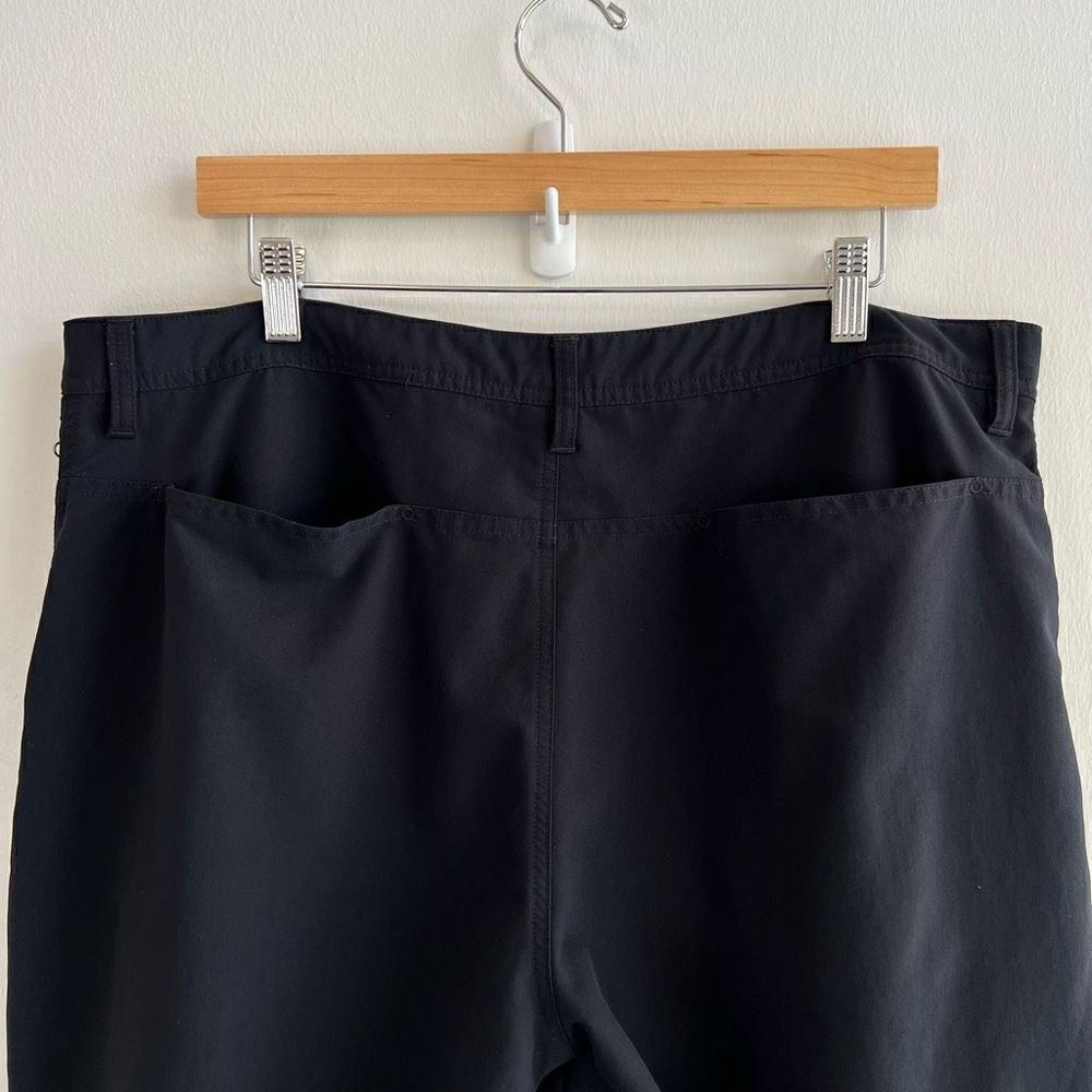 Vintage Patagonia Men’s Size 38 Black Flat Front Bermuda Style Shorts 11” Inseam - Picture 7 of 12